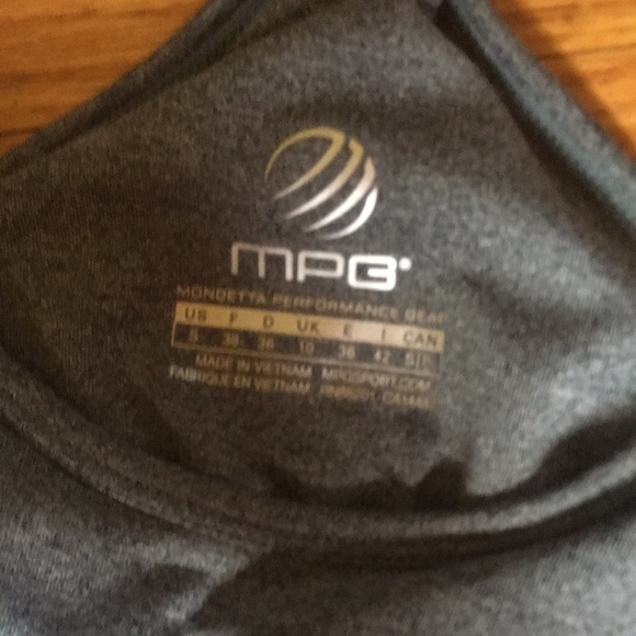 MPG top size small - Picture 6 of 6
